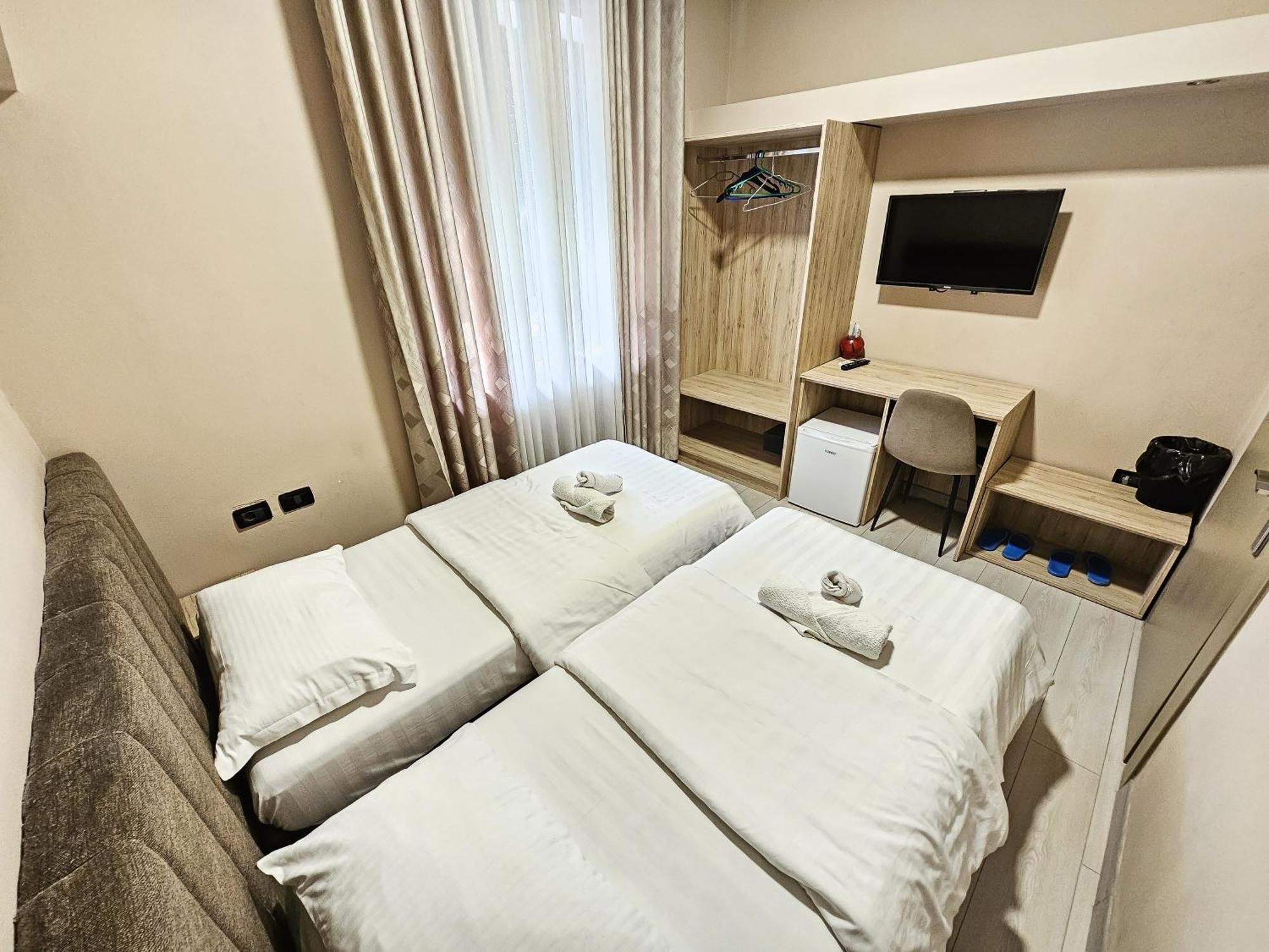 Sunflower Twin Room Tirana Exterior photo